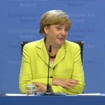ZDF-Reporter Udo van Kampen singt Merkel ein Geburtstags-Ständchen…